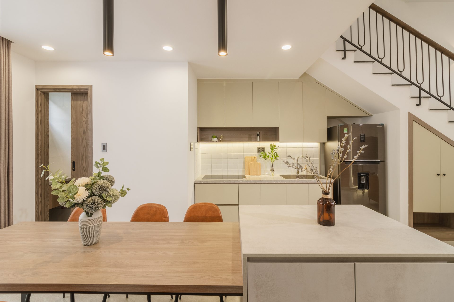 Thiết kế và thi công nội thất nhà phố Khu dân cư cao cấp Standard 300 ...